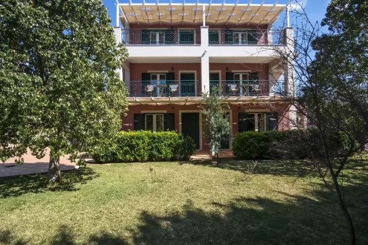 Dina Apartments
